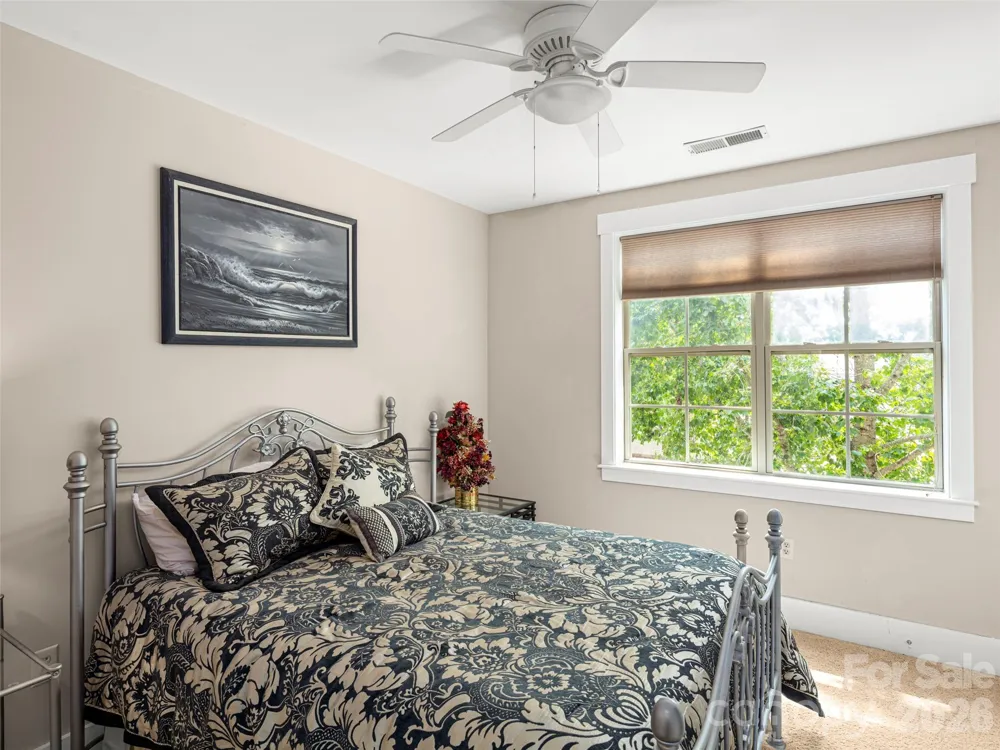 5 Farleigh Street #104 Asheville, NC 28803