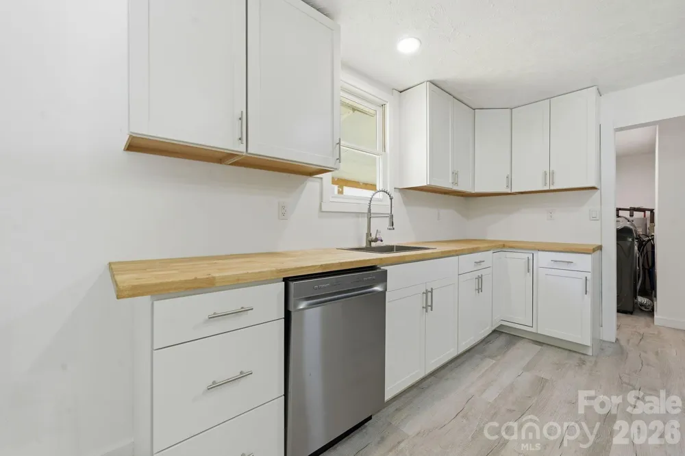 218 Garland Buchanan Road Sylva, NC 28779