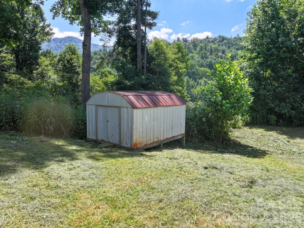 218 Garland Buchanan Road Sylva, NC 28779