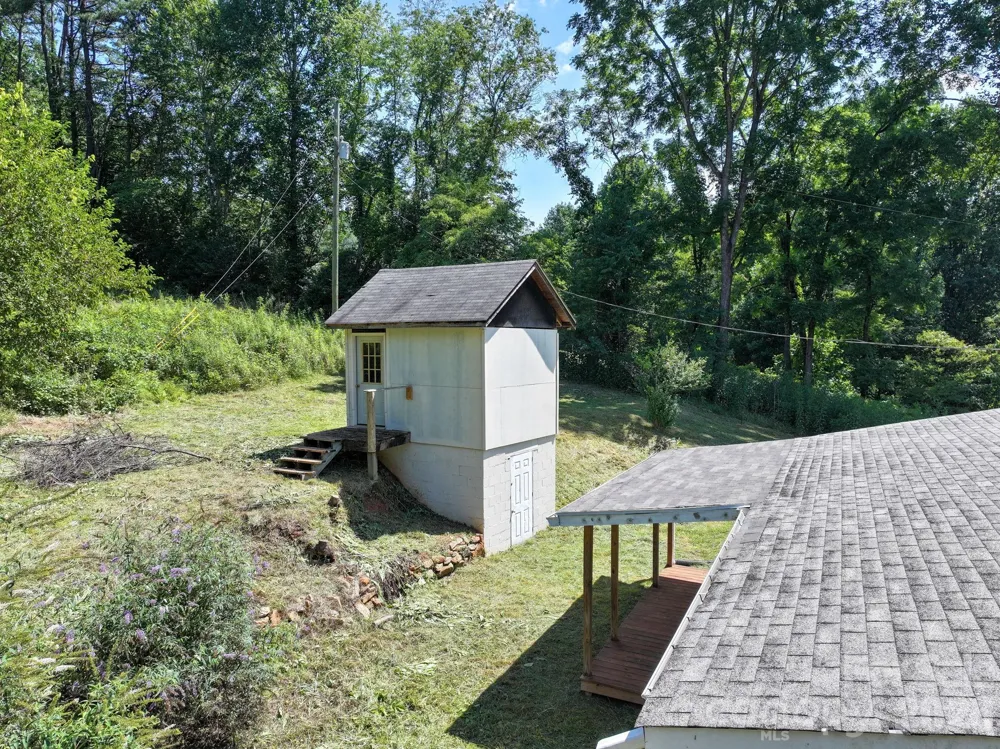 218 Garland Buchanan Road Sylva, NC 28779