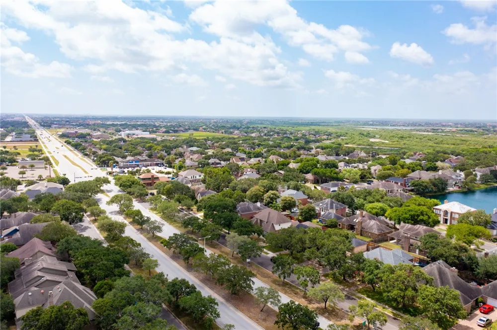 4701 Schwerin Lake Drive Corpus Christi, TX 78413