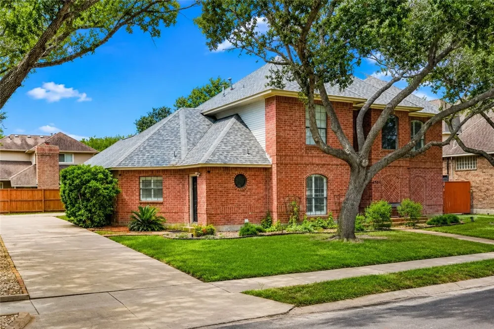 4701 Schwerin Lake Drive Corpus Christi, TX 78413