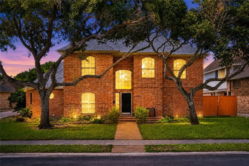 4701 Schwerin Lake Drive Corpus Christi, TX 78413