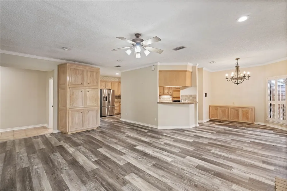 4701 Schwerin Lake Drive Corpus Christi, TX 78413