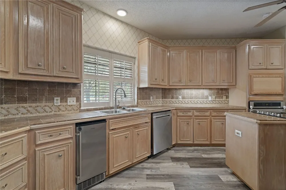 4701 Schwerin Lake Drive Corpus Christi, TX 78413