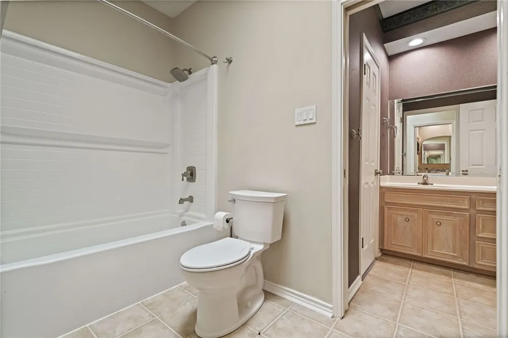 4701 Schwerin Lake Drive Corpus Christi, TX 78413
