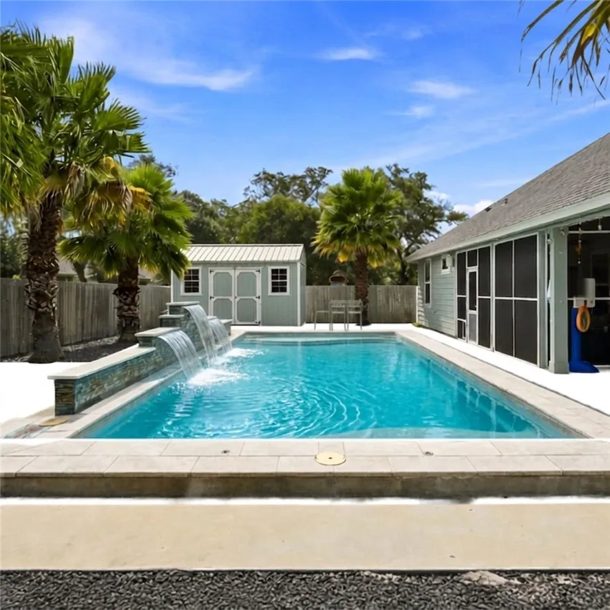 137 Angel Oak Drive Rockport, TX 78382