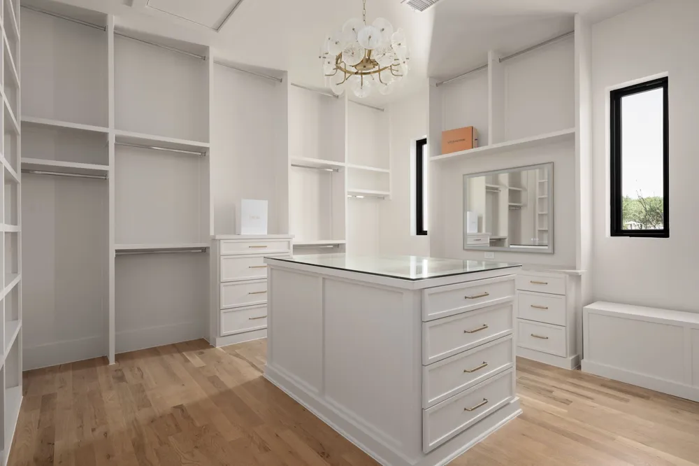6452 Walnut Hill Lane Dallas, TX 75230