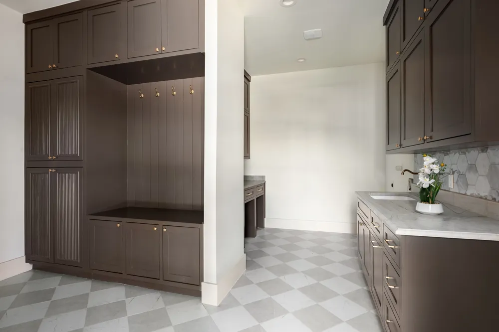 6452 Walnut Hill Lane Dallas, TX 75230