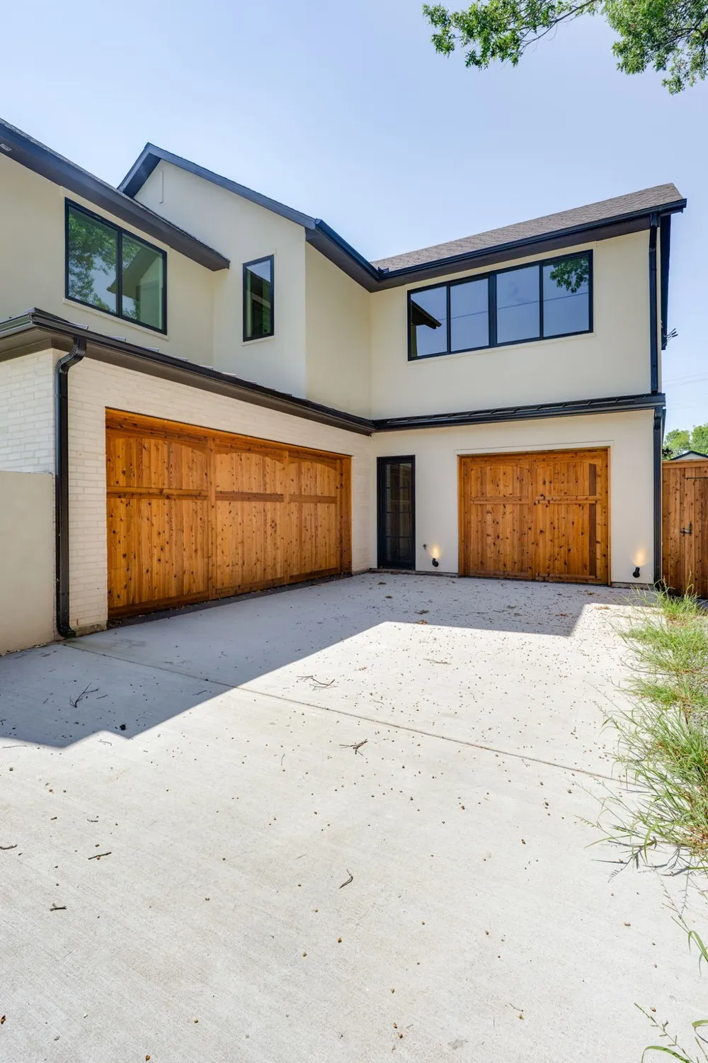 6452 Walnut Hill Lane Dallas, TX 75230