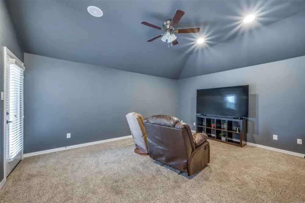 604 Bentley Court Roanoke, TX 76262