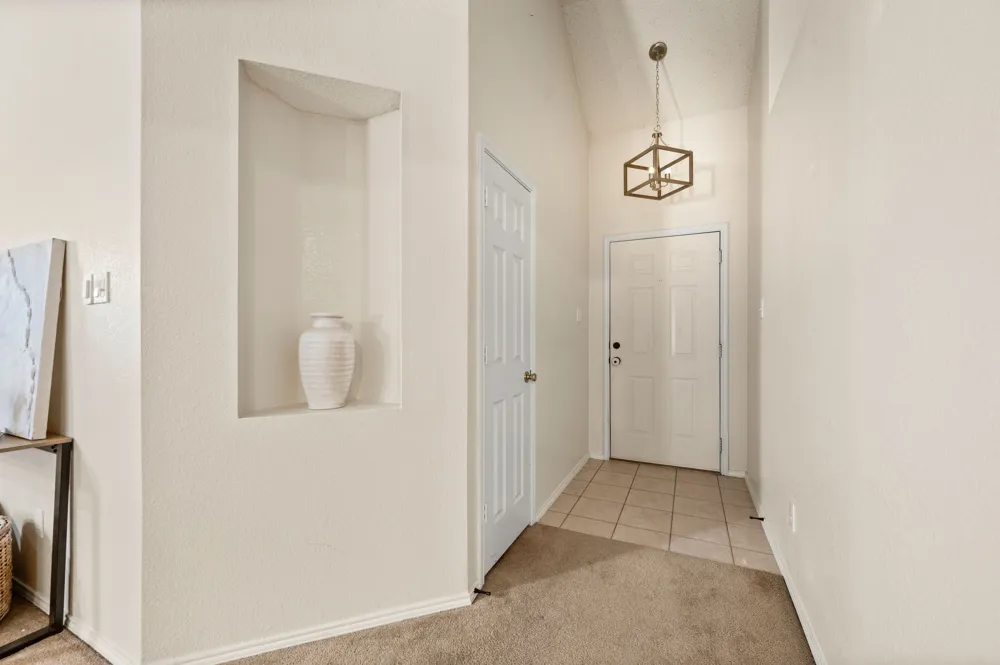 4700 Woodhaven Haltom City, TX 76137