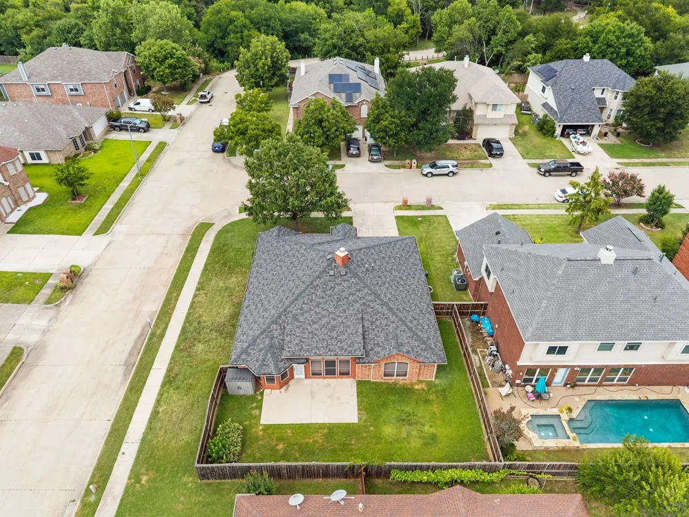 4700 Woodhaven Haltom City, TX 76137