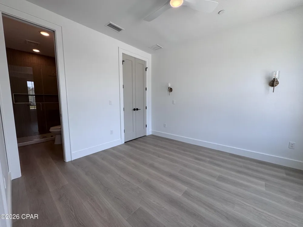 6806 Thomas Drive Panama City, FL 32408