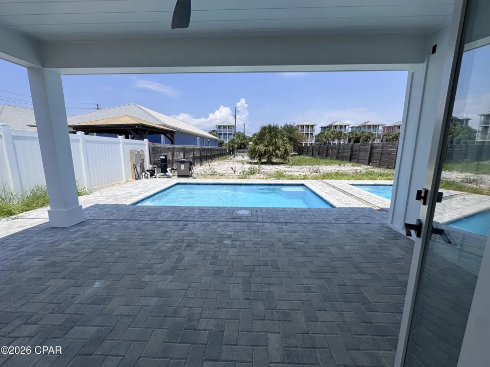 6806 Thomas Drive Panama City, FL 32408