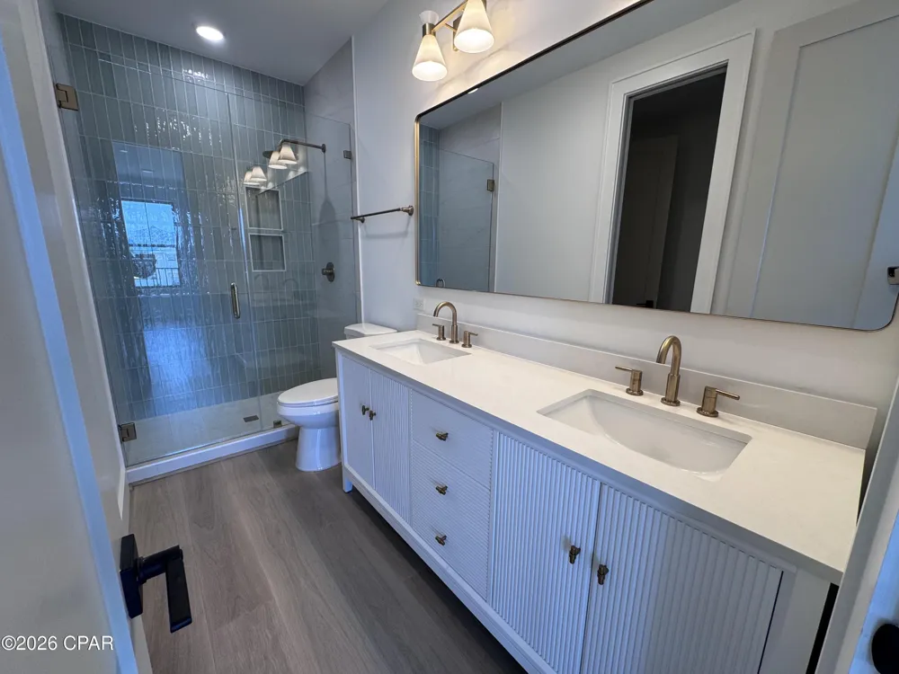 6806 Thomas Drive Panama City, FL 32408