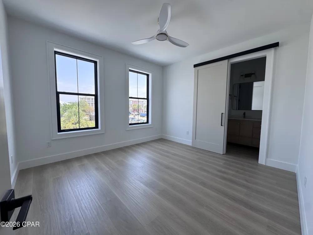 6806 Thomas Drive Panama City, FL 32408
