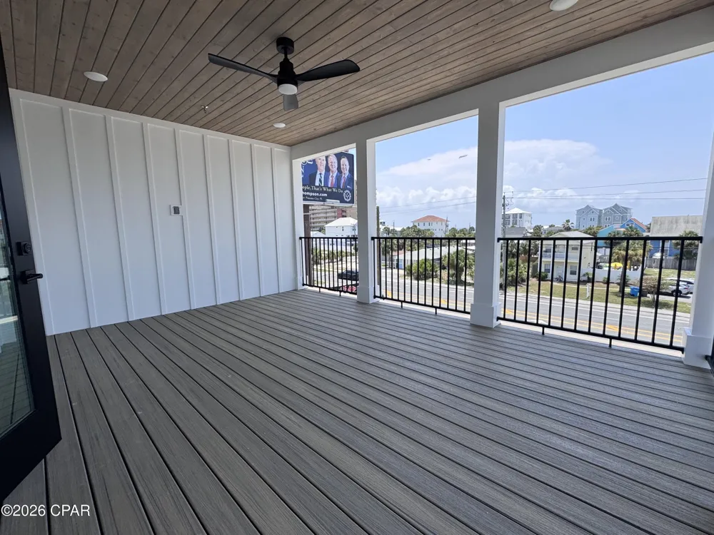 6806 Thomas Drive Panama City, FL 32408