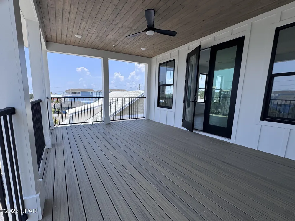 6806 Thomas Drive Panama City, FL 32408
