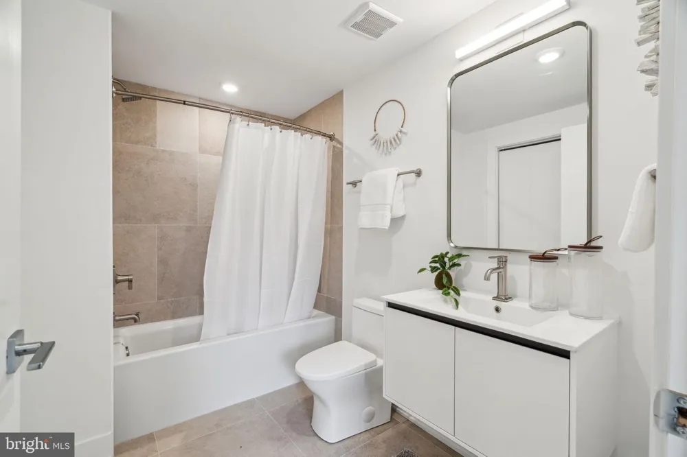 2000 DREER STREET #606 Philadelphia, PA 19125