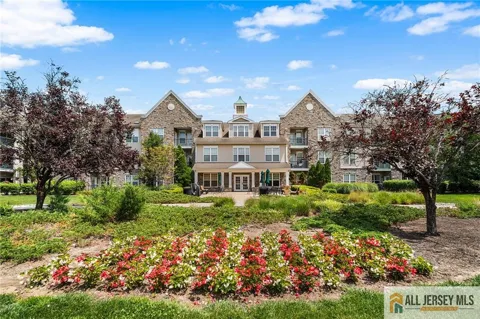 100 Middlesex Boulevard #304