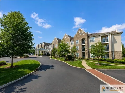 100 Middlesex Boulevard #304