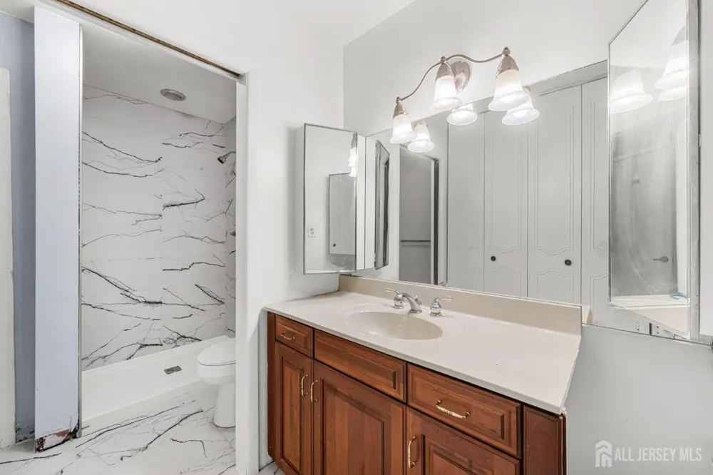 106 Buckingham Drive #B Manchester, NJ 08759