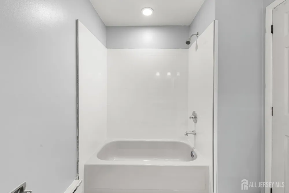 106 Buckingham Drive #B Manchester, NJ 08759