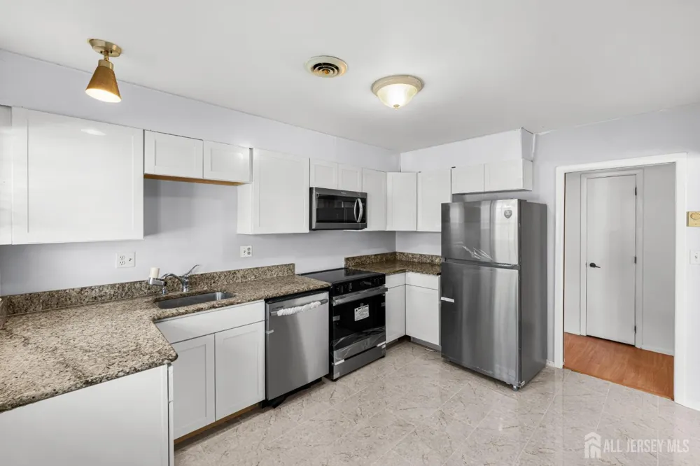 106 Buckingham Drive #B Manchester, NJ 08759