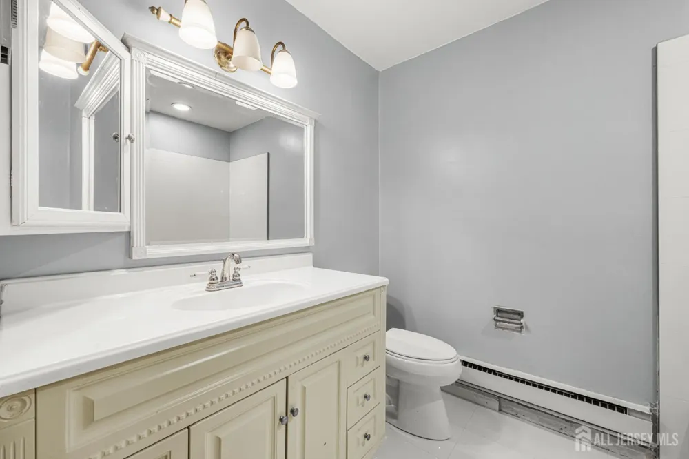 106 Buckingham Drive #B Manchester, NJ 08759