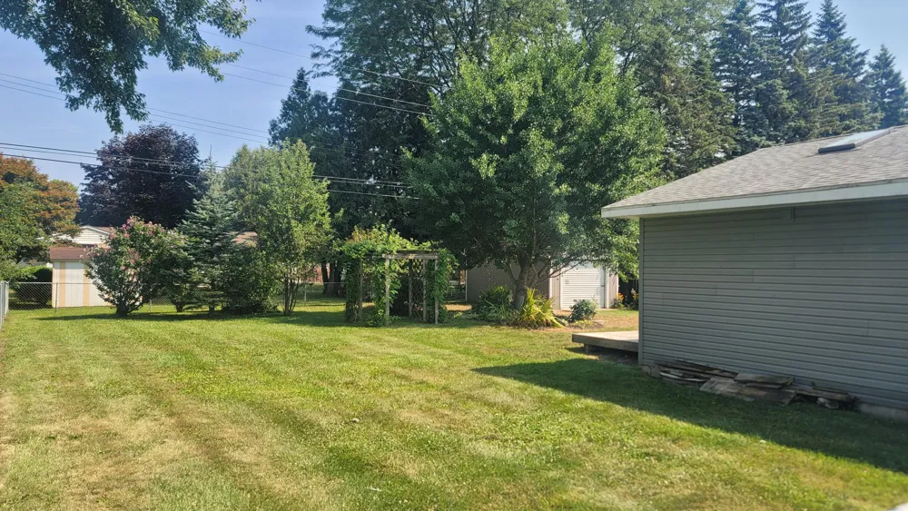 45750 Hull Road Belleville, MI 48111