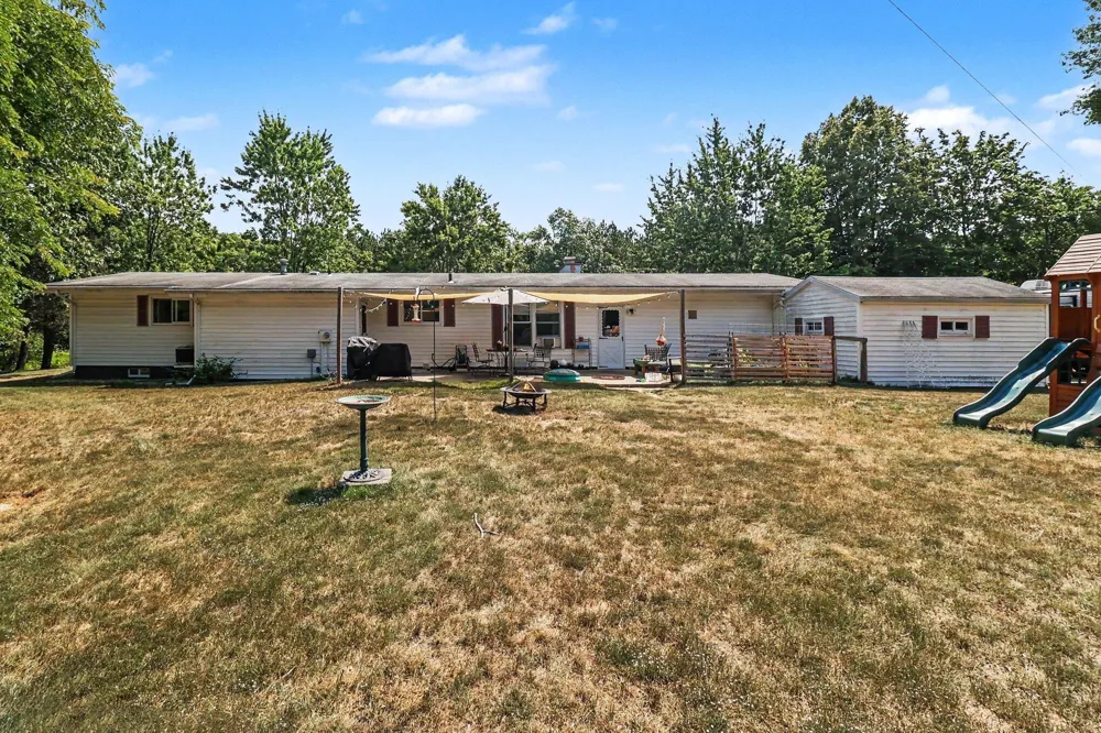 2218 Maple Road Manistee, MI 49660