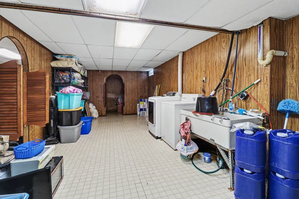 2218 Maple Road Manistee, MI 49660