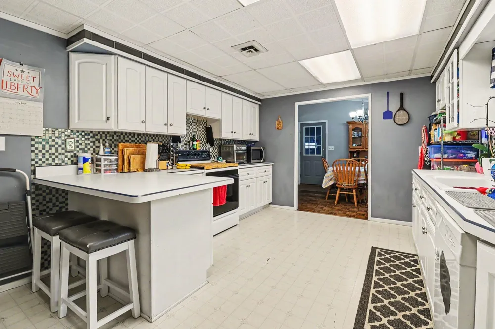 2218 Maple Road Manistee, MI 49660