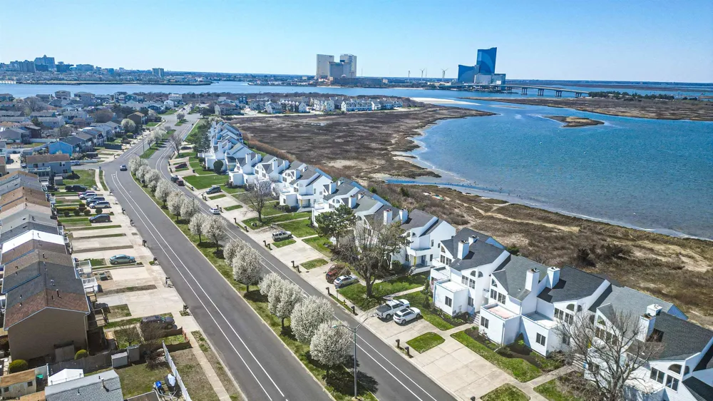 545 Lagoon Blvd Brigantine, NJ 08203