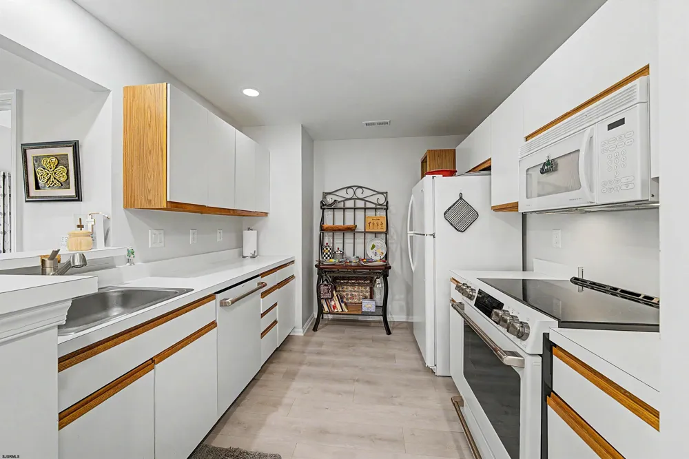 550 Central Linwood, NJ 08221