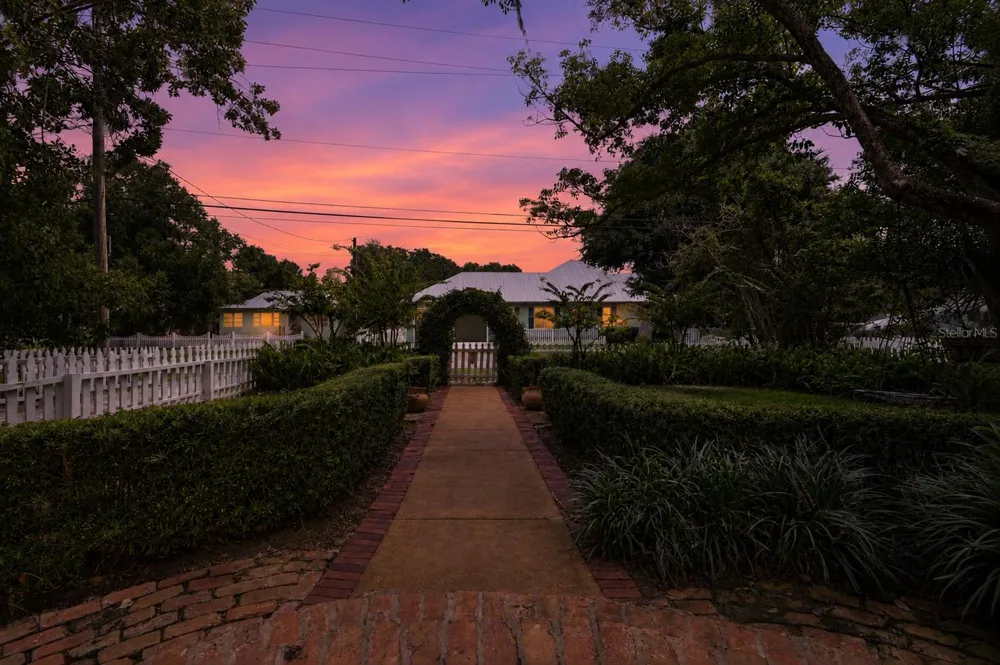 1112 PALMETTO STREET New Smyrna Beach, FL 32168