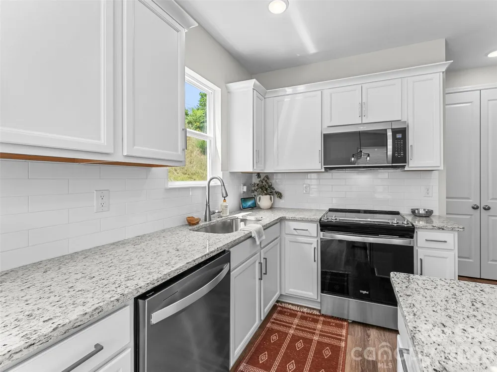 16 Bessie Luther Boulevard #unit 39 Candler, NC 28715