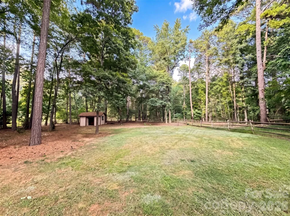 608 Amanda Drive Matthews, NC 28104