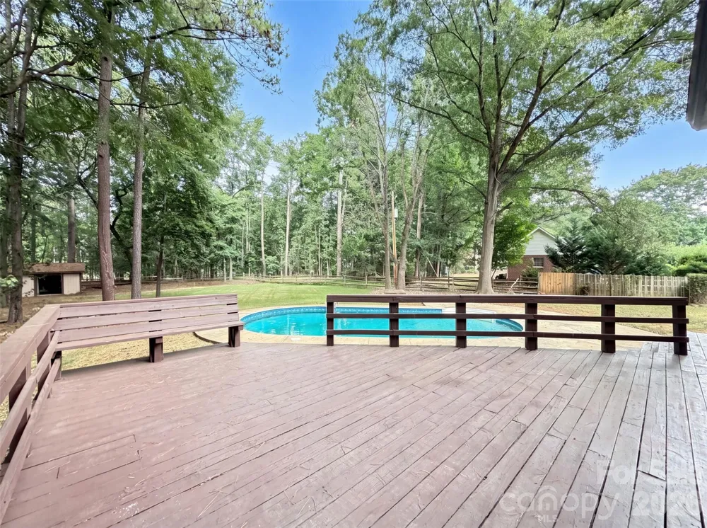 608 Amanda Drive Matthews, NC 28104