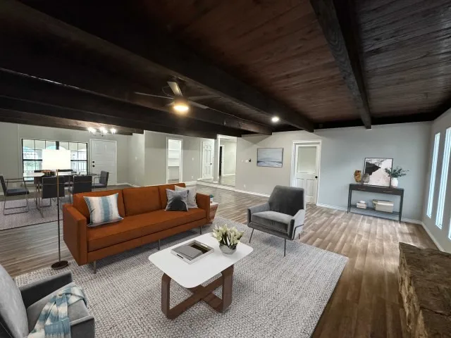 302 W Highland Avenue Comanche, TX 76442