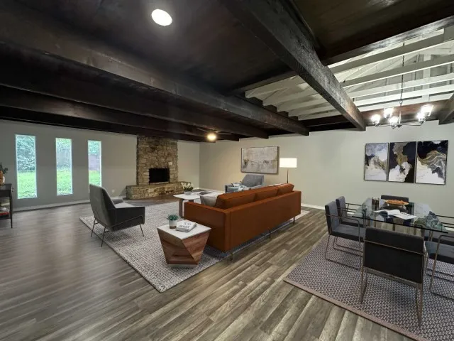 302 W Highland Avenue Comanche, TX 76442