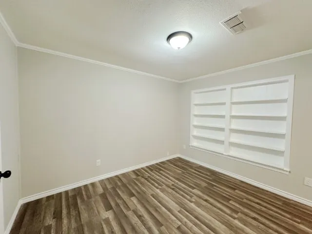 302 W Highland Avenue Comanche, TX 76442