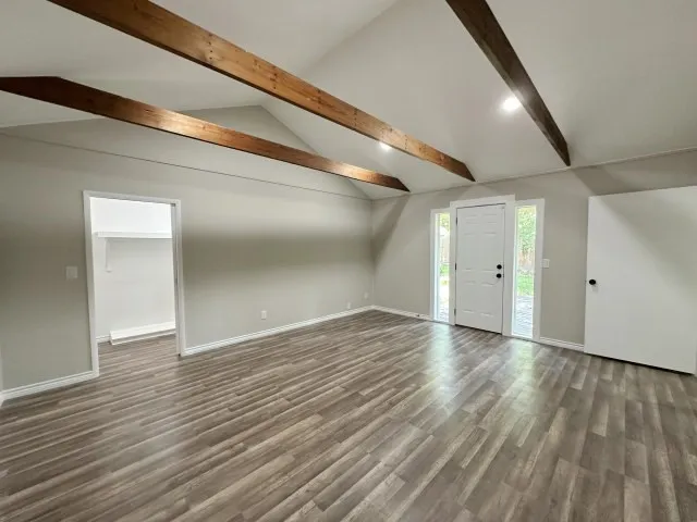 302 W Highland Avenue Comanche, TX 76442