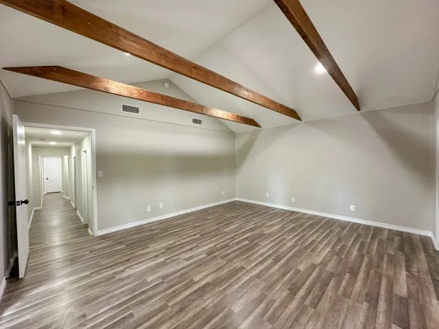 302 W Highland Avenue Comanche, TX 76442