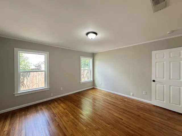 302 W Highland Avenue Comanche, TX 76442