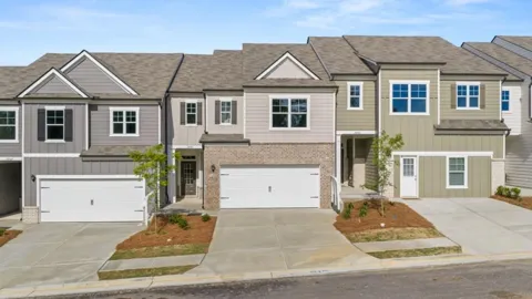 1841 Meadow Green Circle