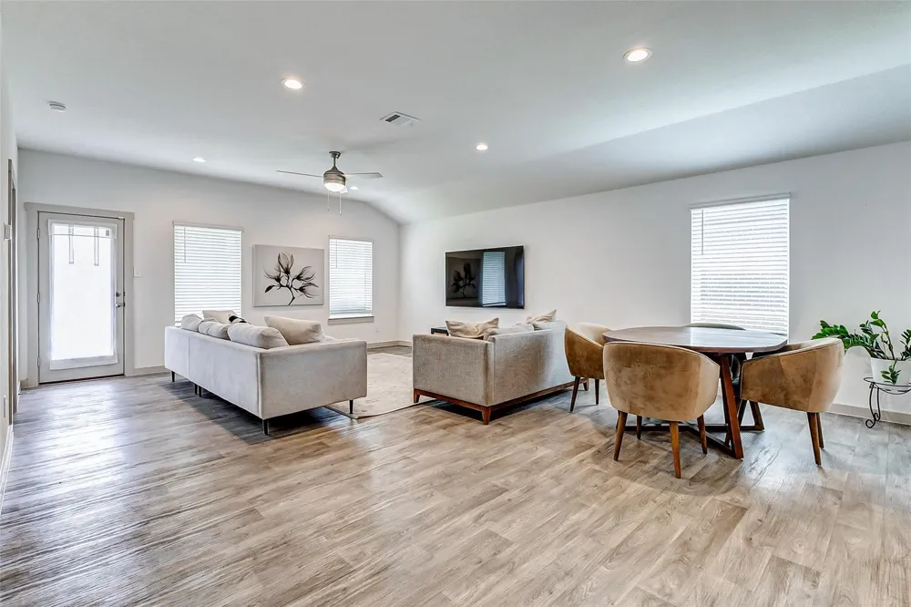 1731 William Scott Street Baytown, TX 77523