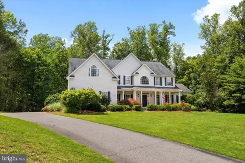 37 SERENE HILLS DRIVE