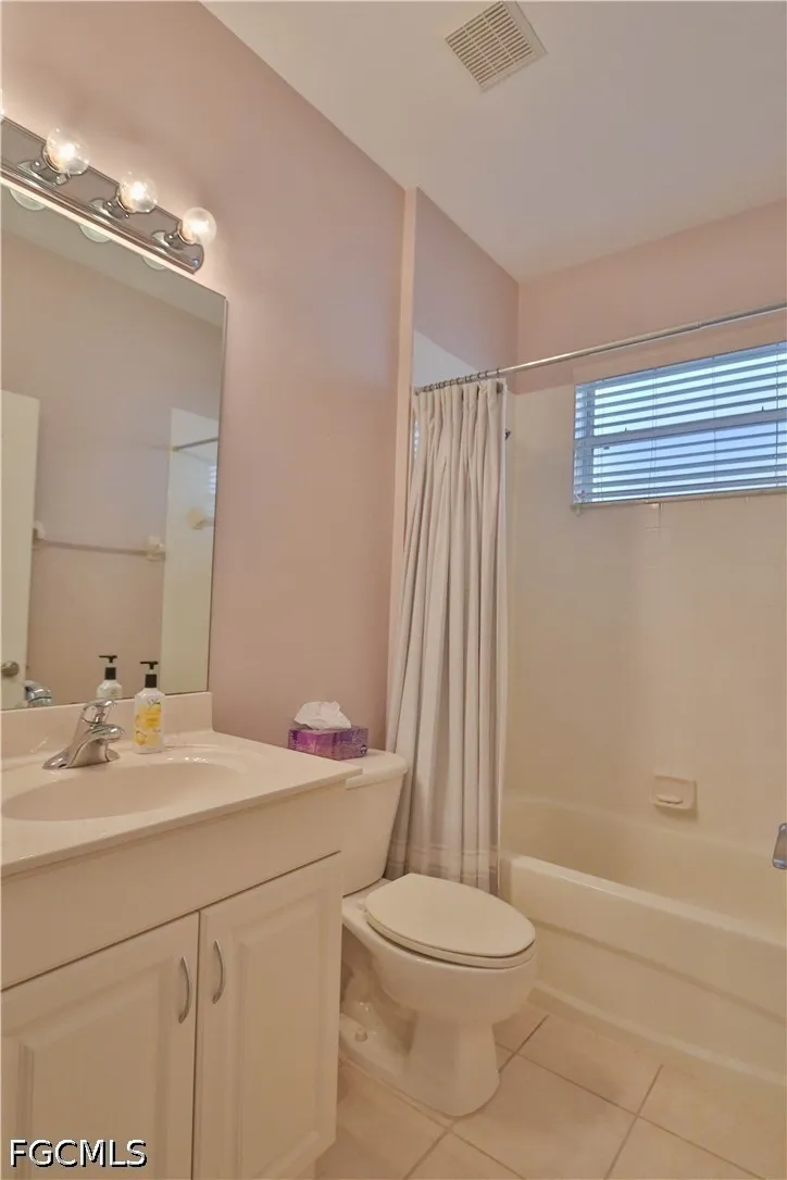 Ardore Lane Estero, FL 33928